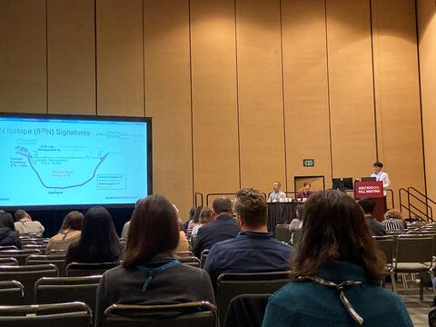 Mingfei Chen Presents at AGU